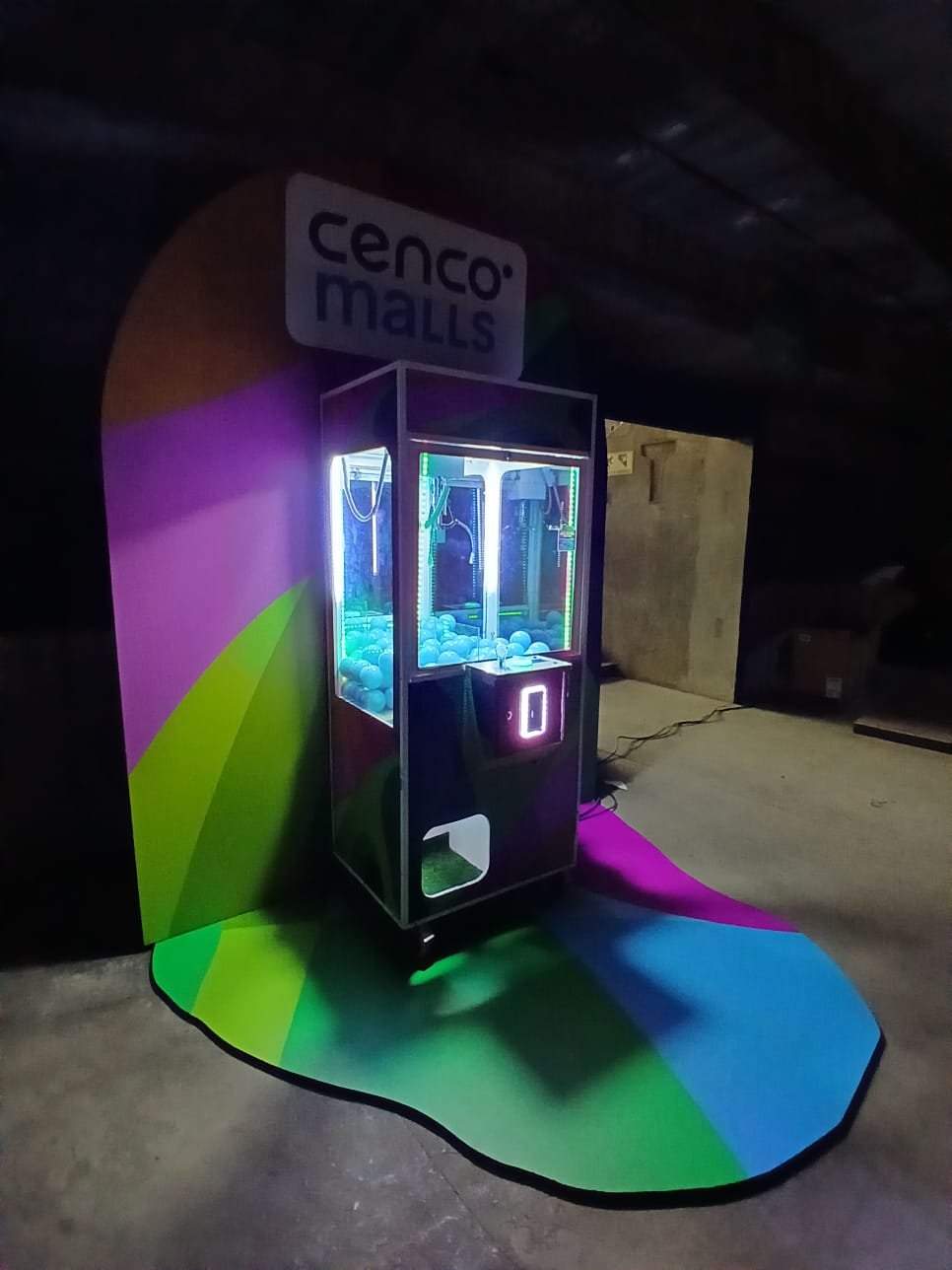 Máquina de garra Cencomall · bonos de descuento del mall · BUNKER