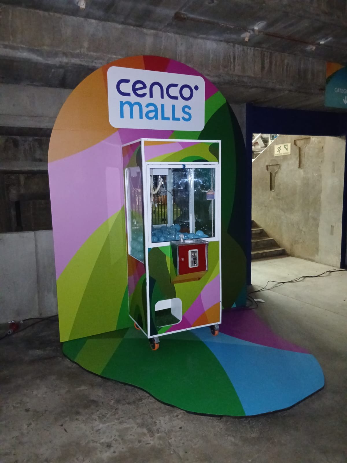 Estructura de pared brandeada Cencomall · producción BUNKER