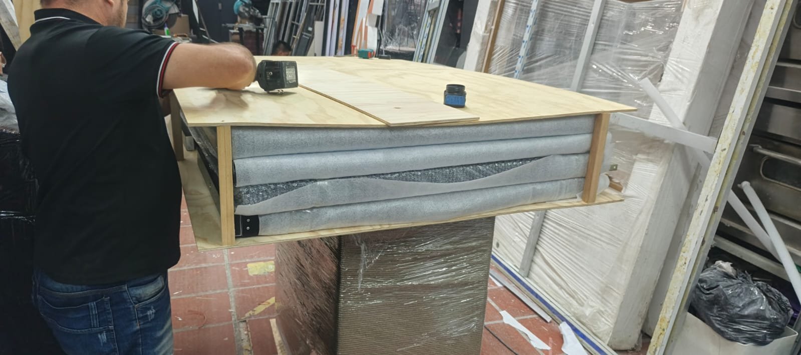 Stand diseñado en Cali, montado en Londres por equipo local