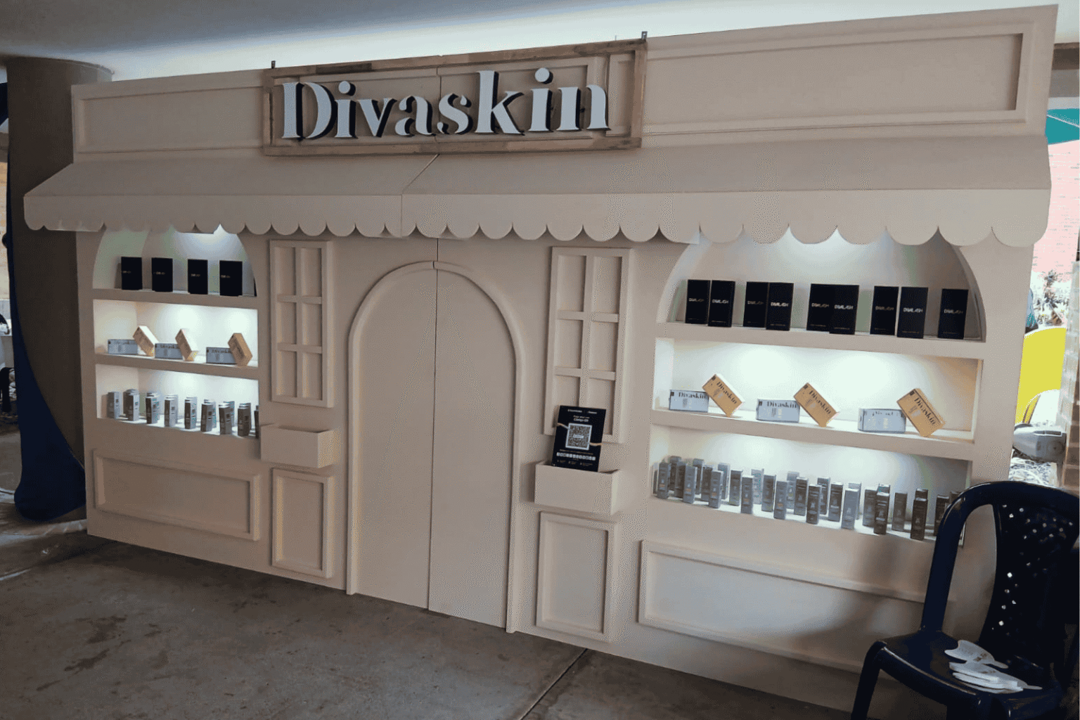 Stand de Divaskin en activación de belleza